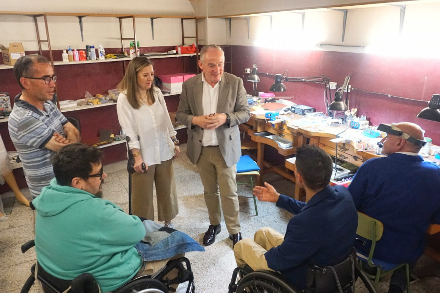 Miguel Lorenzo impulsará acciones de empleo, ocio, deporte y accesibilidad para la integración de personas con discapacidad