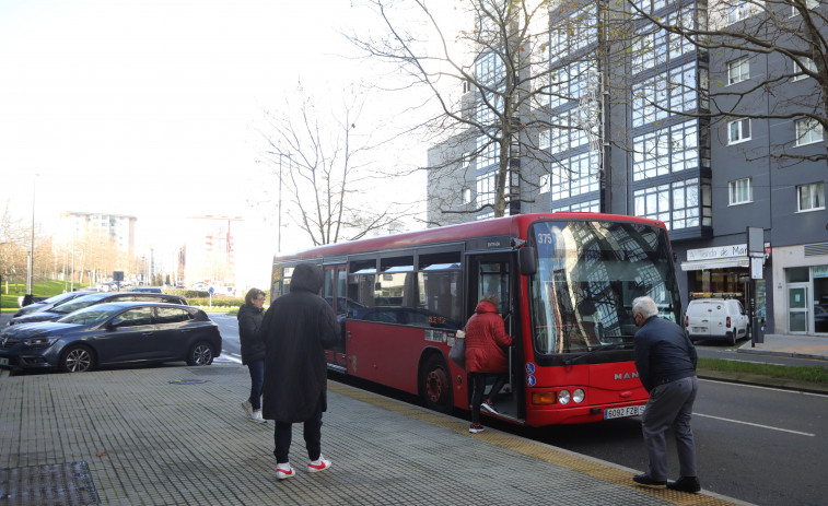 La línea 21 del bus de A Coruña incorpora un nuevo vehículo y reduce la frecuencia de 20 a 15 minutos