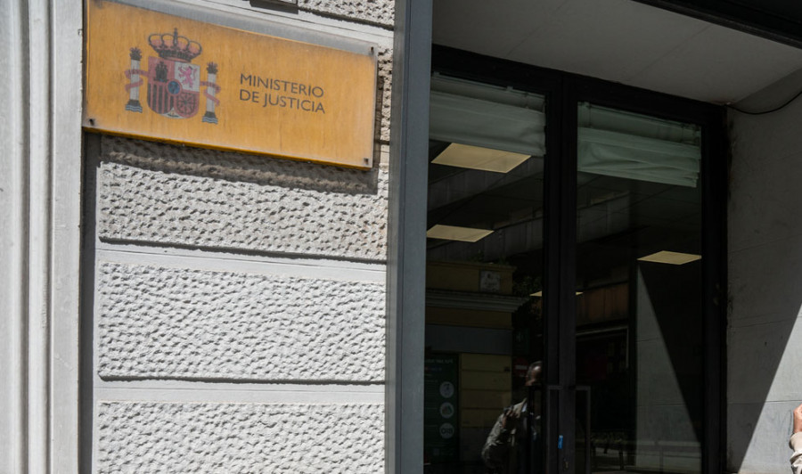 Condenado a dos años de cárcel por quitarse el condón sin que lo supiera su pareja sexual