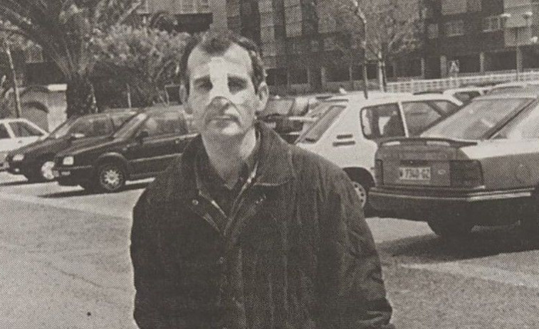 Hace 25 años: Agredido un profesor de autoescuela por aparcar en Elviña y tren de enfermos con destino Lourdes