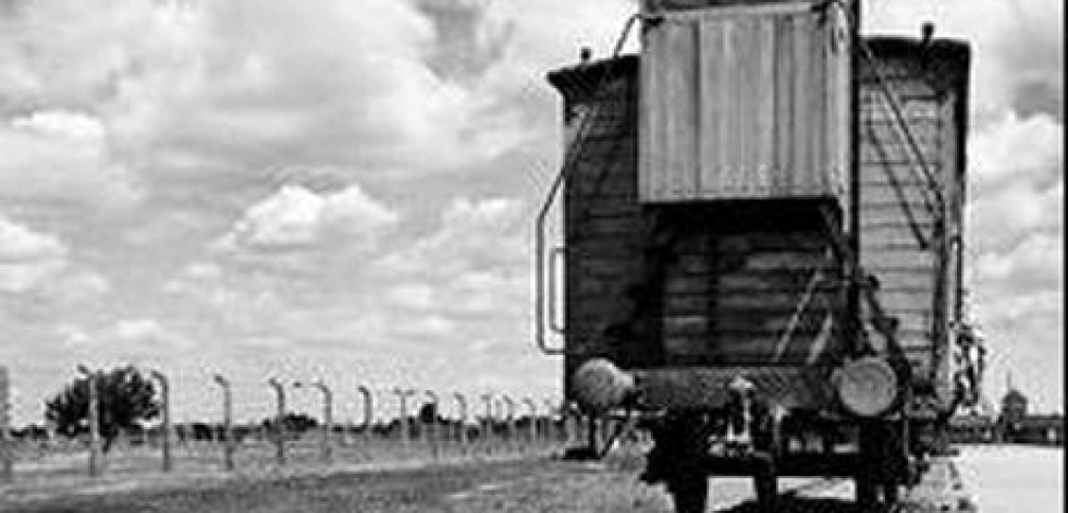 El Museo de Auschwitz protesta contra un puesto de helados cerca de su puerta