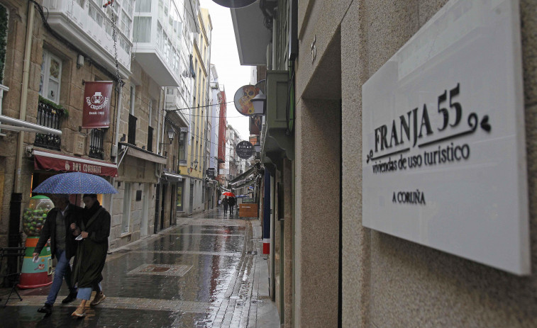 A Coruña es la tercera ciudad gallega con más viviendas turísticas: 683 pisos, según el INE