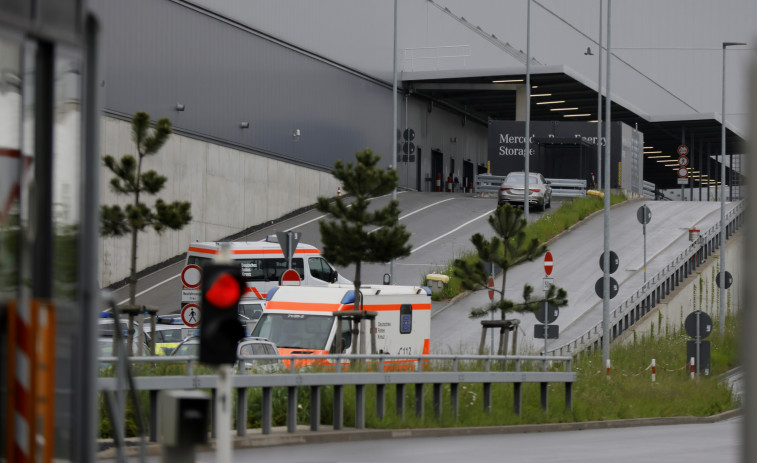 Al menos dos muertos en el tiroteo en una planta alemana de Mercedes