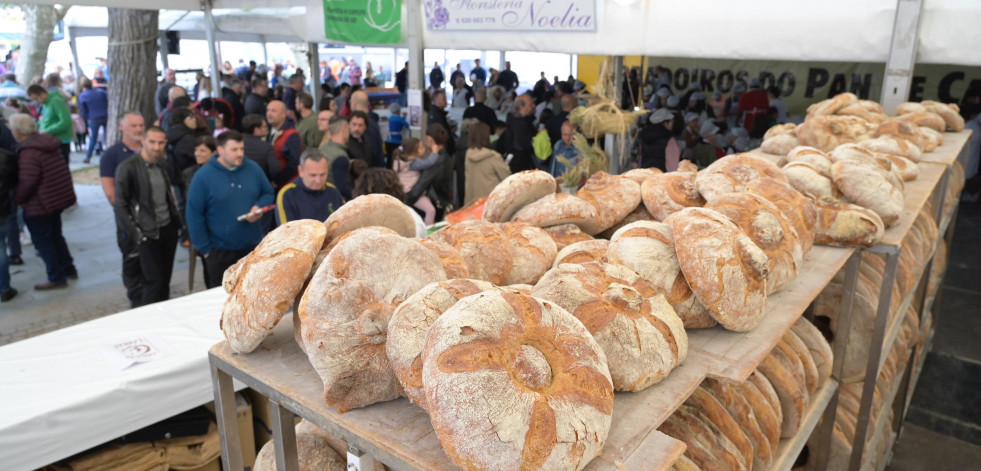 Carral celebra este fin de semana los veinte años de su Festa do Pan