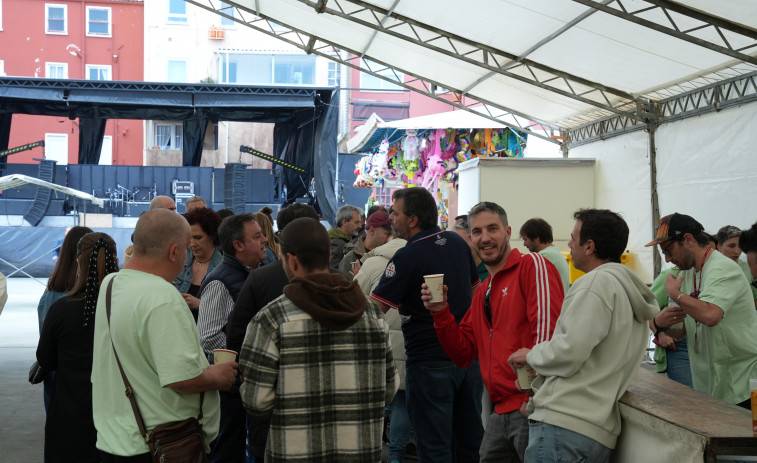 Fonteculler continúa la celebración de sus fiestas con música y pulpo
