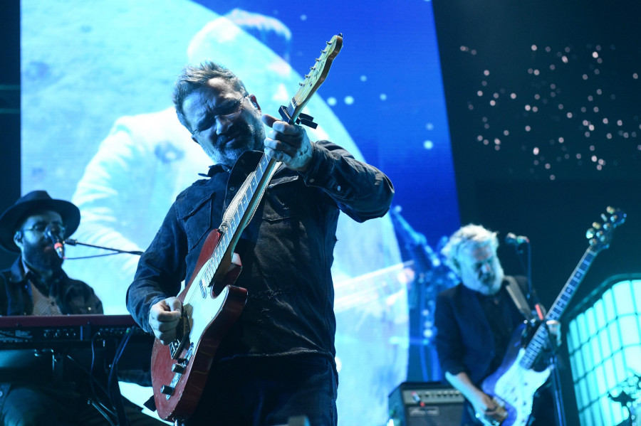 El viaje épico de Love of Lesbian conquistó A Coruña