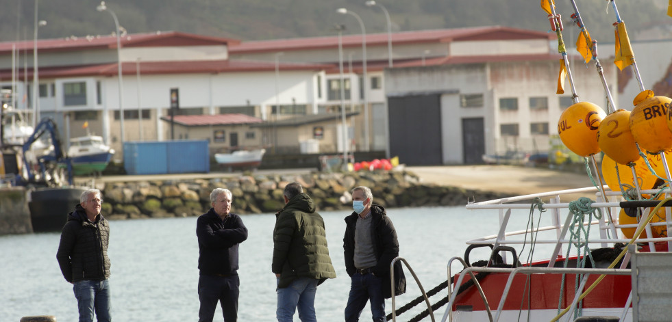 Encuentran un cadáver en el puerto de Celeiro