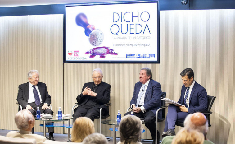 Francisco Vázquez presenta su nuevo libro arropado por los gallegos residentes en Madrid