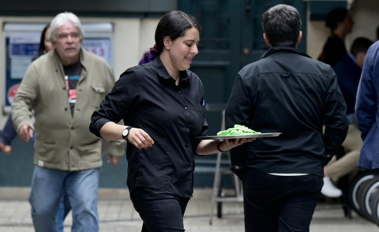 Reportaje | La hostelería coruñesa defiende el cumplimiento de los horarios laborales y descarta la fórmula guipuzcoana