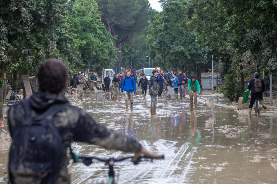 Más de 10.000 desplazados por las inundaciones en Italia regresan a sus casas