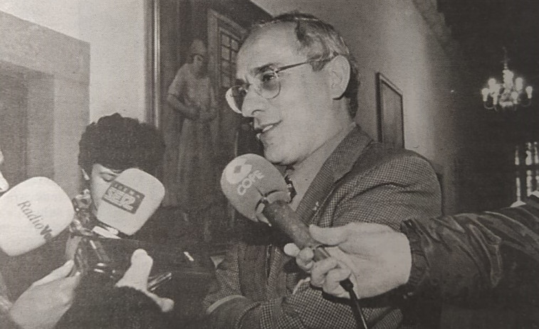 Hace 25 años: El alcalde de Santiago acusa a Francisco Vázquez de 