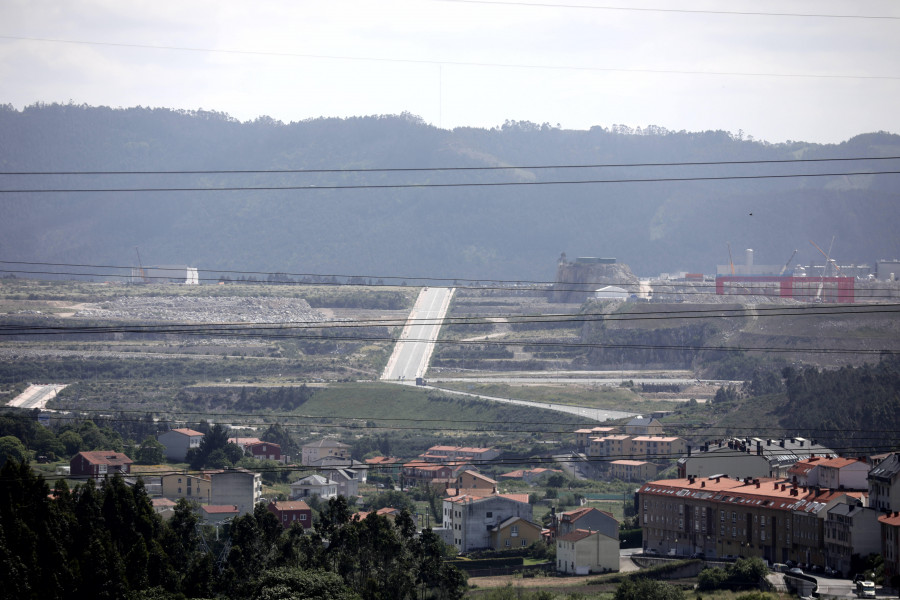 La Xunta adjudica más de 11.200 metros cuadrados de suelo en el polígono de Morás