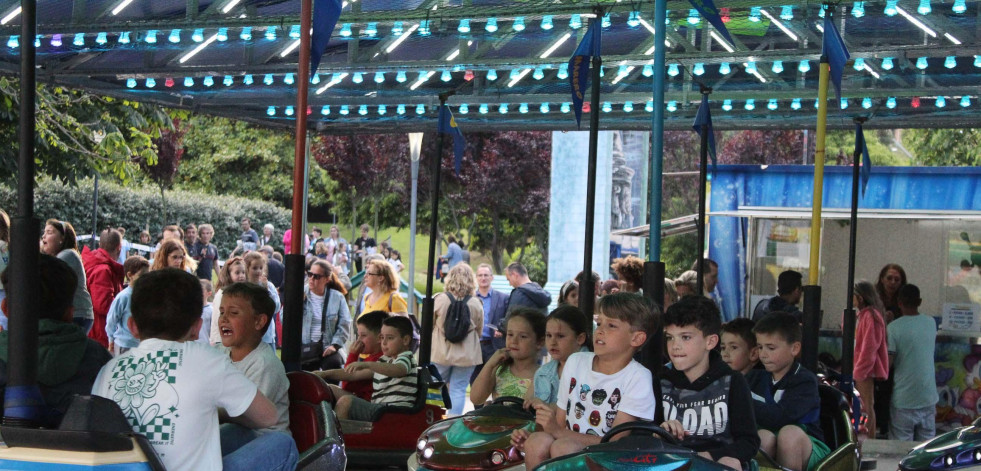 Los Rosales, en A Coruña, estrenó por todo lo alto las fiestas de barrio 2023 con música, comida y emociones fuertes