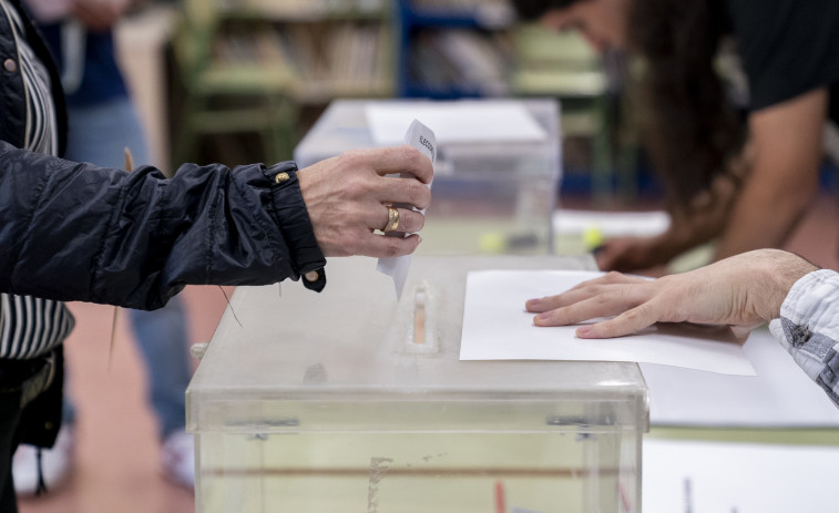La Junta Electoral ordena repetir las elecciones municipales en Castro Caldelas tras no contarse 118 votos