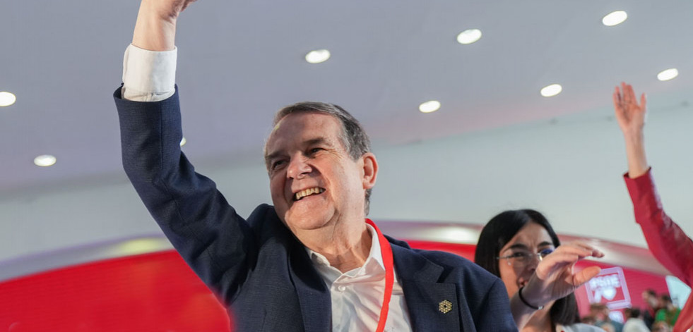 Abel Caballero revalida su mayoría absoluta en Vigo, aunque pierde un concejal