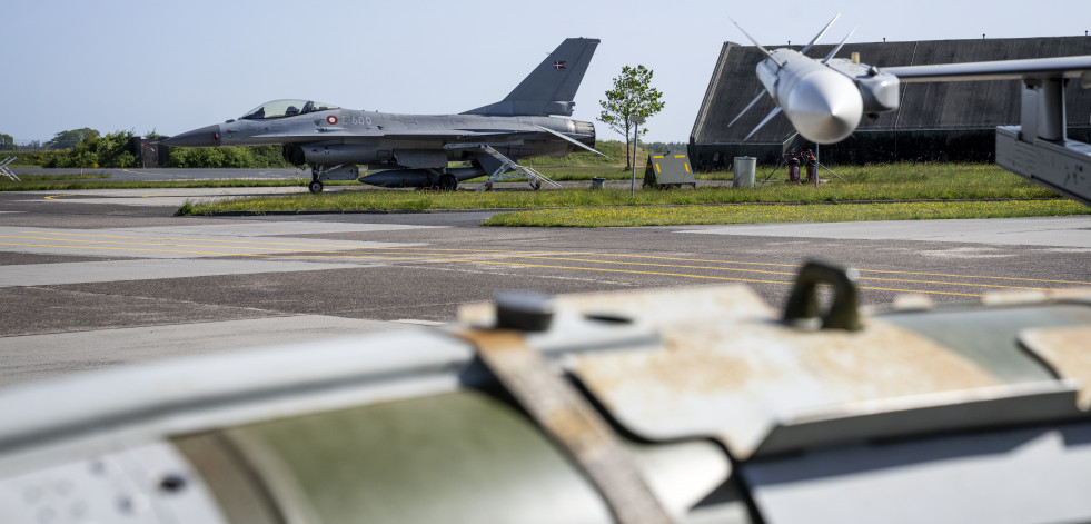 Borrell augura que se suministrarán F-16 a Ucrania: 