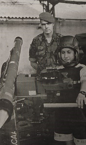 Fuerzas armadas (2) 1998