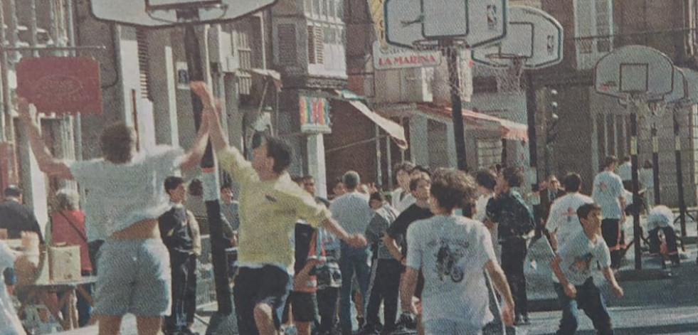 Hace 25 años: Los niños protagonizan el Día del Deporte en la Calle y Lendoiro y Vázquez, peleados