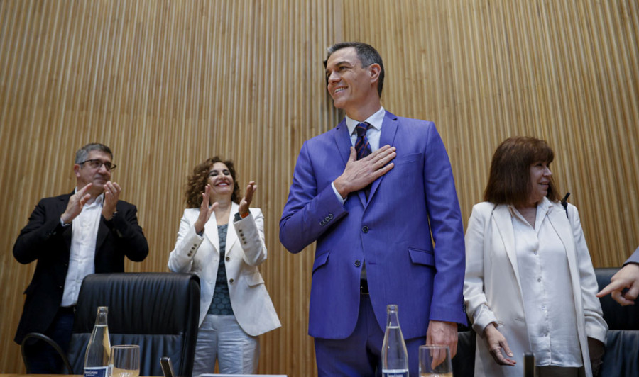 Sánchez arenga al PSOE para frenar a una derecha “envalentonada”