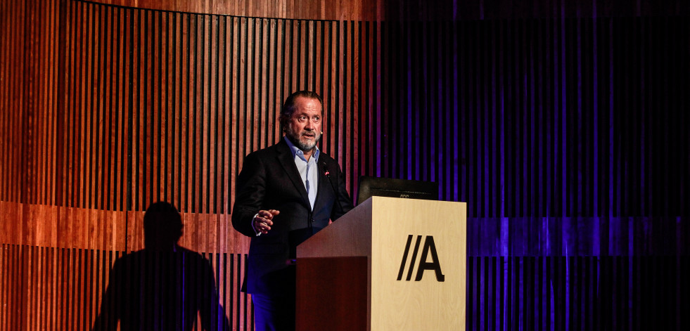 Juan Carlos Escotet fomenta la cultura emprendedora para 