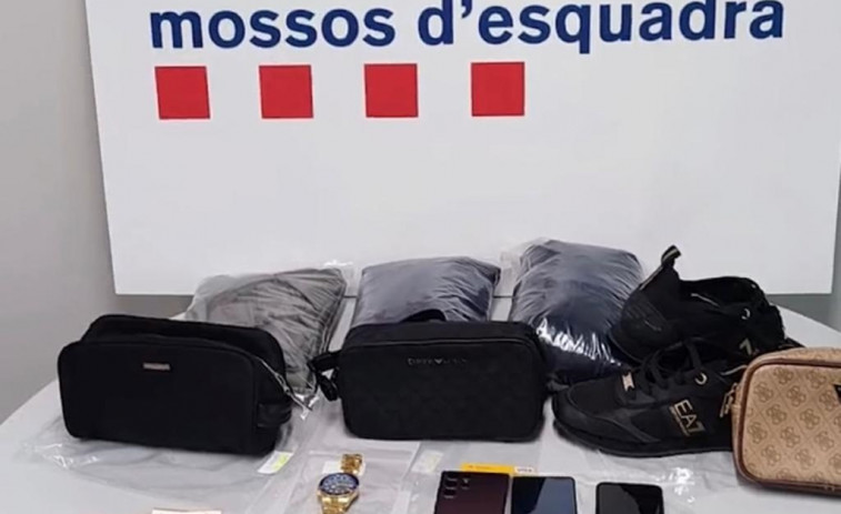 Ocho detenidos en Barcelona por robar joyas y dinero a octogenarios simulando ser revisores del gas
