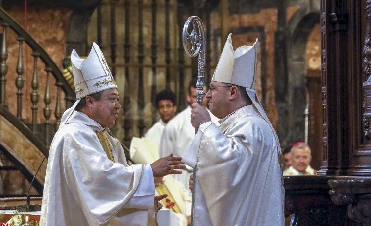 El nuevo arzobispo de Santiago aboga por una Iglesia 