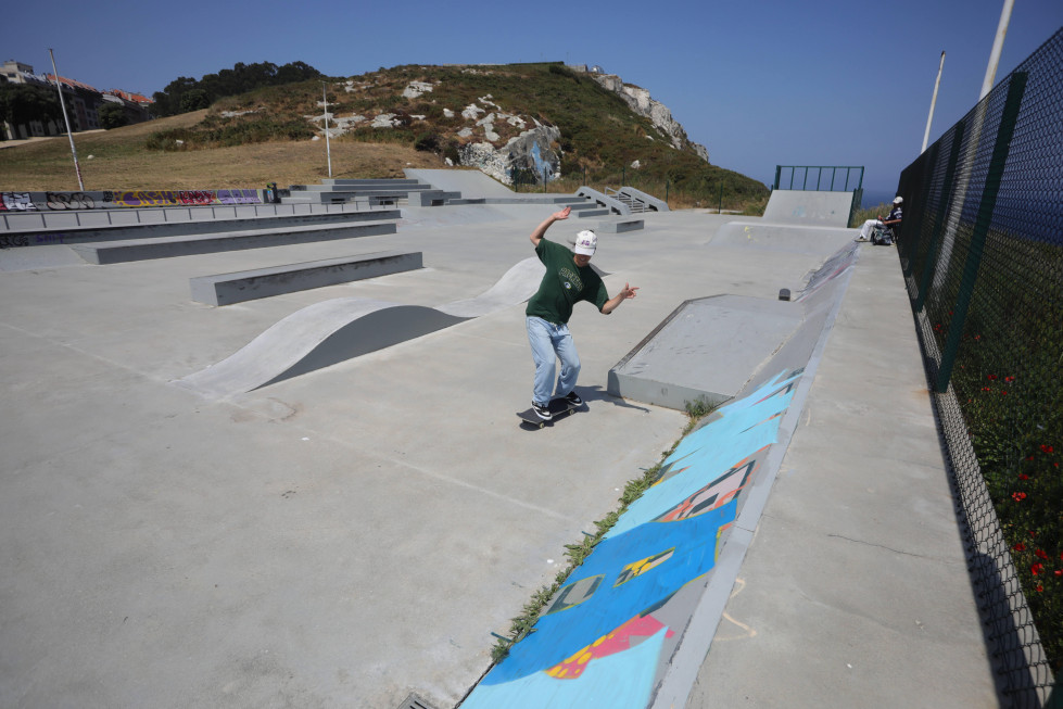 Skate (21) 14231855