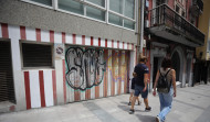 En A Coruña se tramita de media una denuncia cada tres días por pintadas