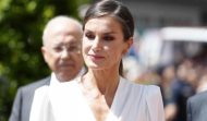 La Reina Letizia vuelve a apostar por la firma coruñesa Boüret