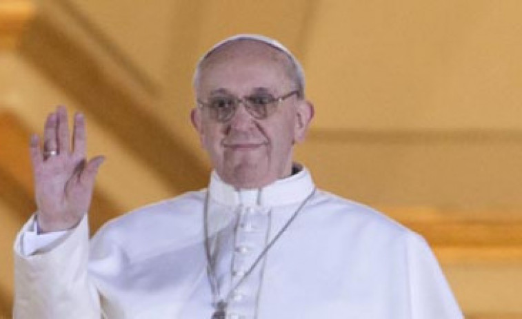 Concluye sin complicaciones la operación de hernia abdominal del papa Francisco
