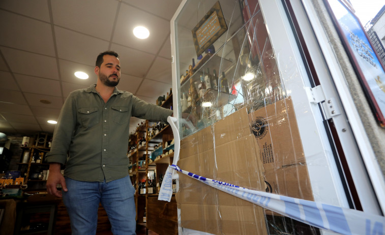 Roban dos veces en menos  de un mes una tienda de vinos de la plaza de la Galera