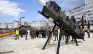 O Parrote acoge una exposición de material militar por el Día de las Fuerzas Armadas