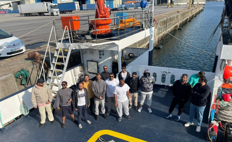 La Guardia Nacional de Dubai elige Galicia para formarse en rescate y lucha contra la contaminación en el mar