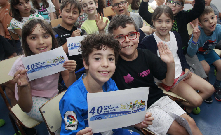 El CEIP Manuel Murguía celebra sus cuarenta años con la visita de invitados ilustres