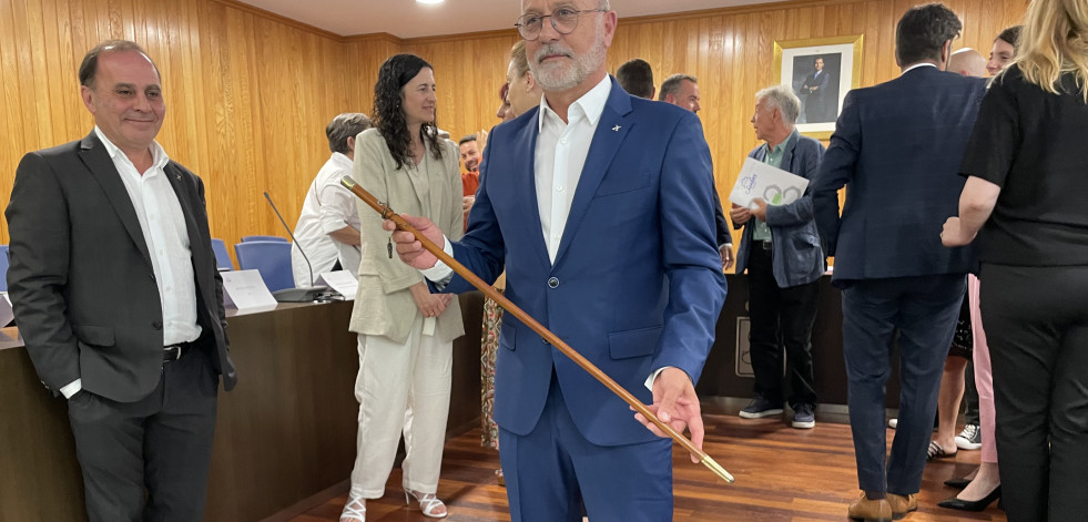 Óscar García Patiño sale elegido alcalde sin apoyos