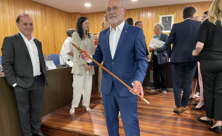 Óscar García Patiño sale elegido alcalde sin apoyos