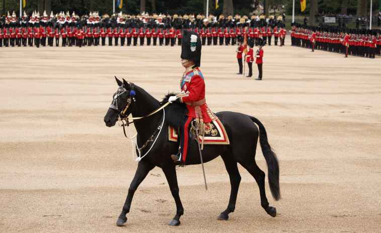 Carlos III preside su primer cumpleaños oficial como rey británico