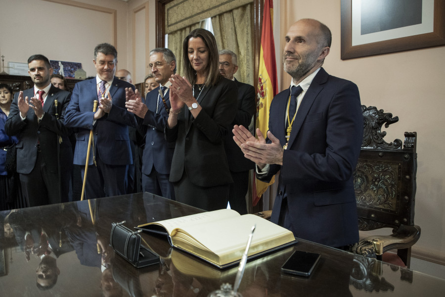 Jácome pide al Santísimo en la ofrenda del Antigo Reino que ilumine a los nuevos alcaldes