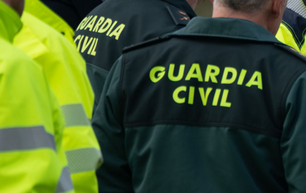 Identificado el conductor de un vehículo por conducir en sentido contrario en Bergondo