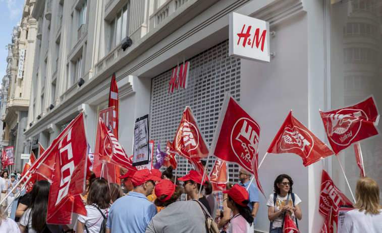 Los 4.000 empleados de H&M irán a una huelga de 24 horas este jueves en plena campaña de rebajas