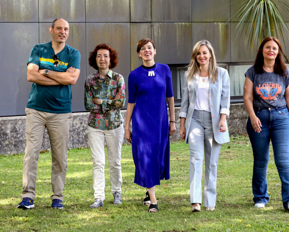 José Antonio Rodríguez; Marilar Aleixandre, Marta Lois, Verónica Martínez Barbero y Verónica Hermida, candidatos al Congreso y al Senado de Sumar Galicia