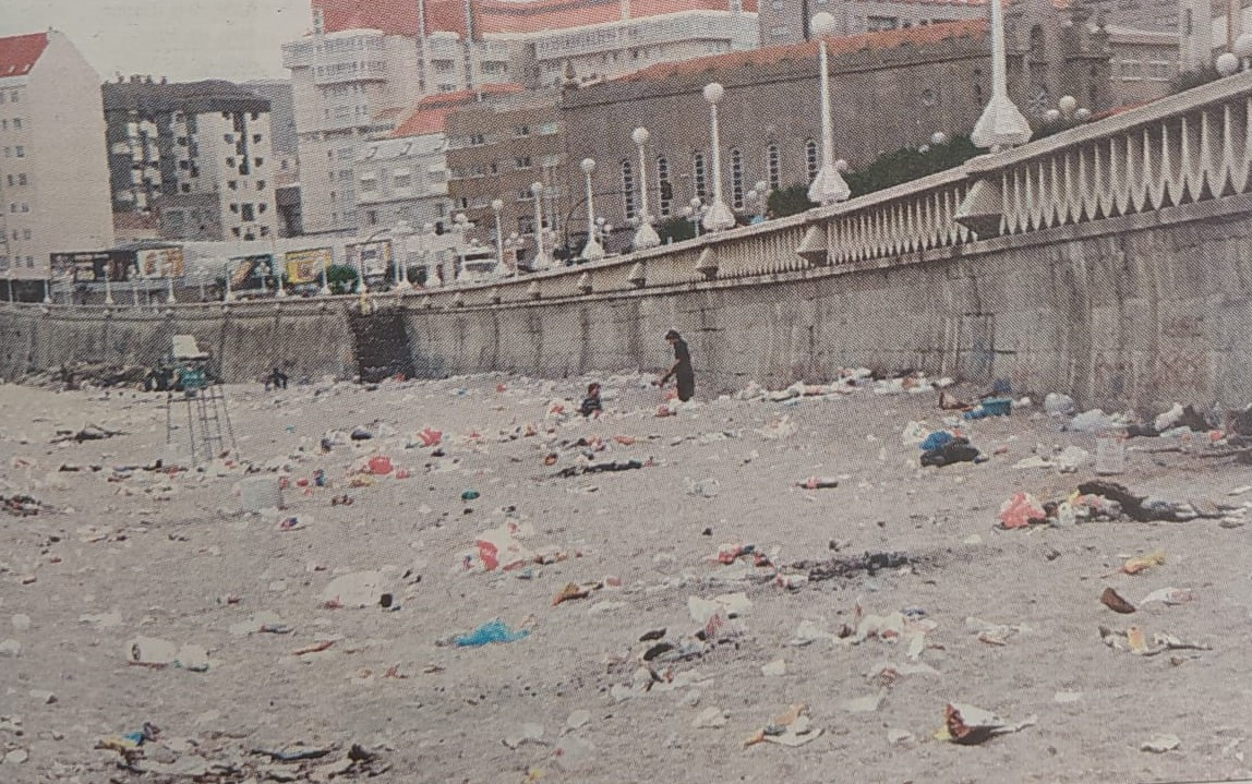 Basura playa 1998