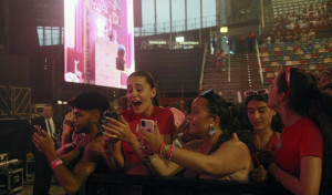 Tini conquista a sus fans en A Coruña