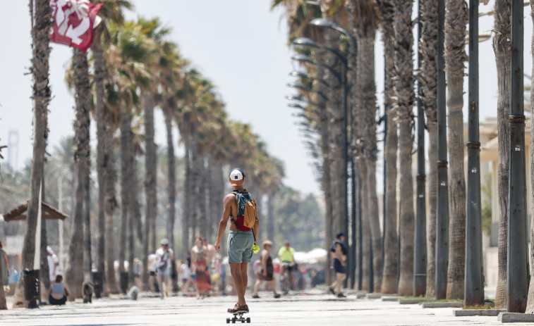 Los españoles gastaron en viajes 9.311 millones hasta marzo, más que antes del covid