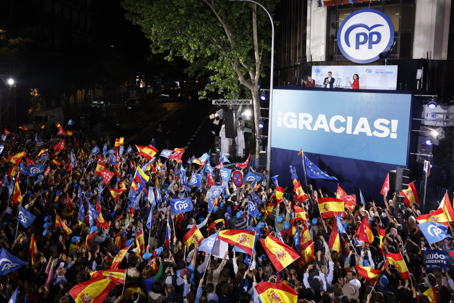 El PP iluminará su sede con los colores de la bandera LGTBI