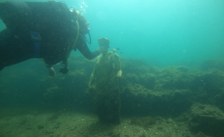 Baia, descenso a la ciudad romana engullida por el mar