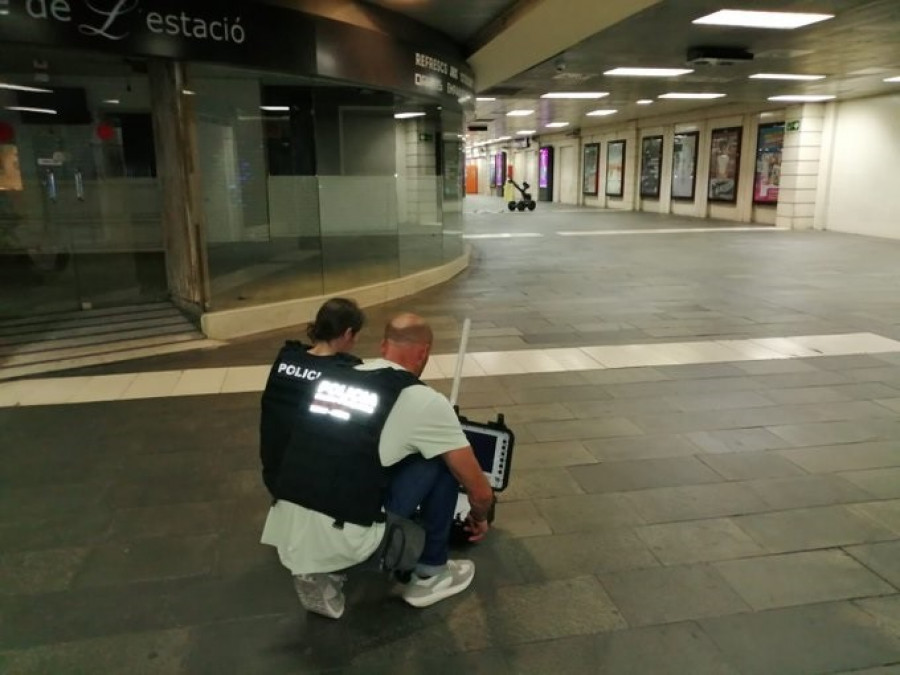 Desalojada por segundo día la estación de plaza Cataluña de Barcelona por una falsa alarma