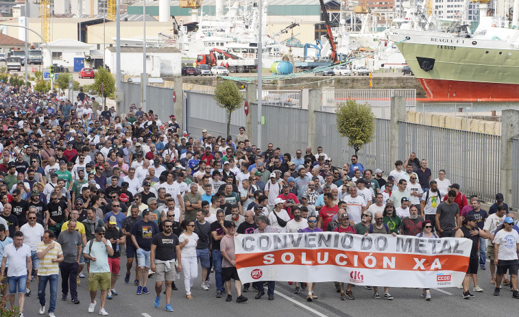 Los trabajadores del metal colapsan Vigo y anuncian otros dos días de huelga