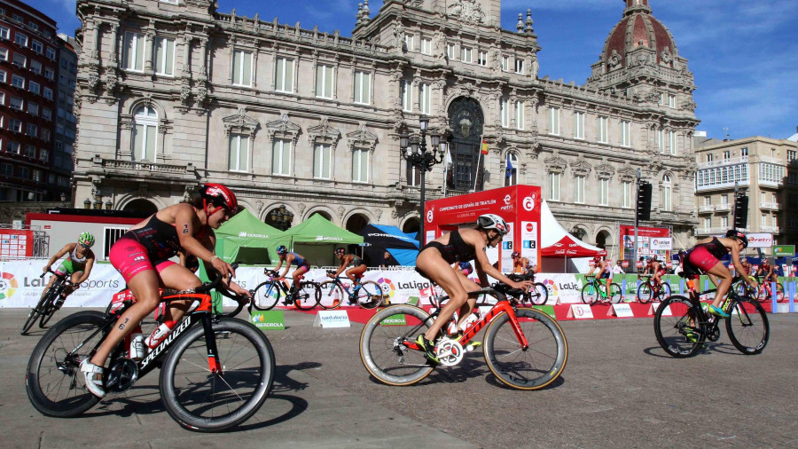 Cortes de tráfico en el centro de A Coruña por la Copa del mundo de Paratriatlón y el Campeonato de España de triatlón