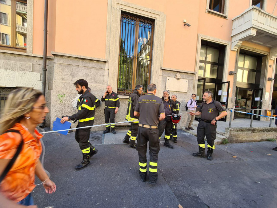 Seis ancianos fallecidos y unos 80 heridos en un incendio en una residencia en Milán